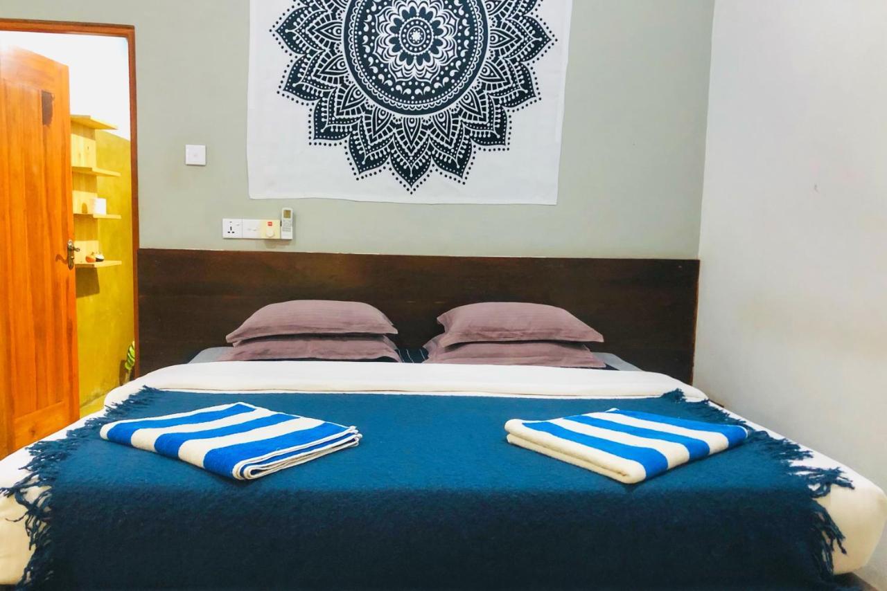Richards Cabanas Tissamaharama Exteriör bild